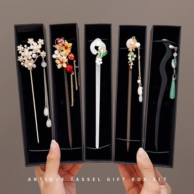 Floral Tassel Hairpin