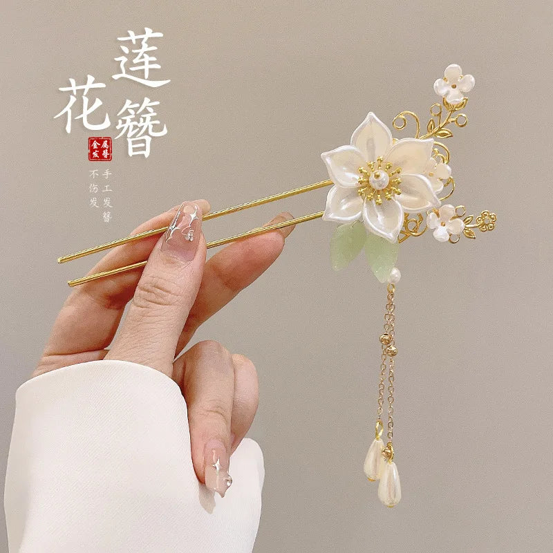 Floral Tassel Hairpin