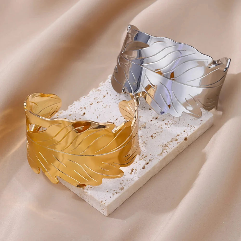 Exquisite Gold Bracelet